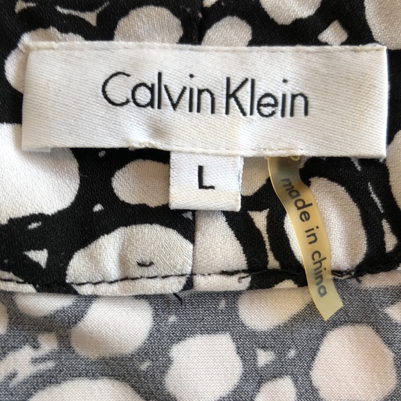 Calvin Klein Pleated Sleeveless Blouse - Picture 5 of 7